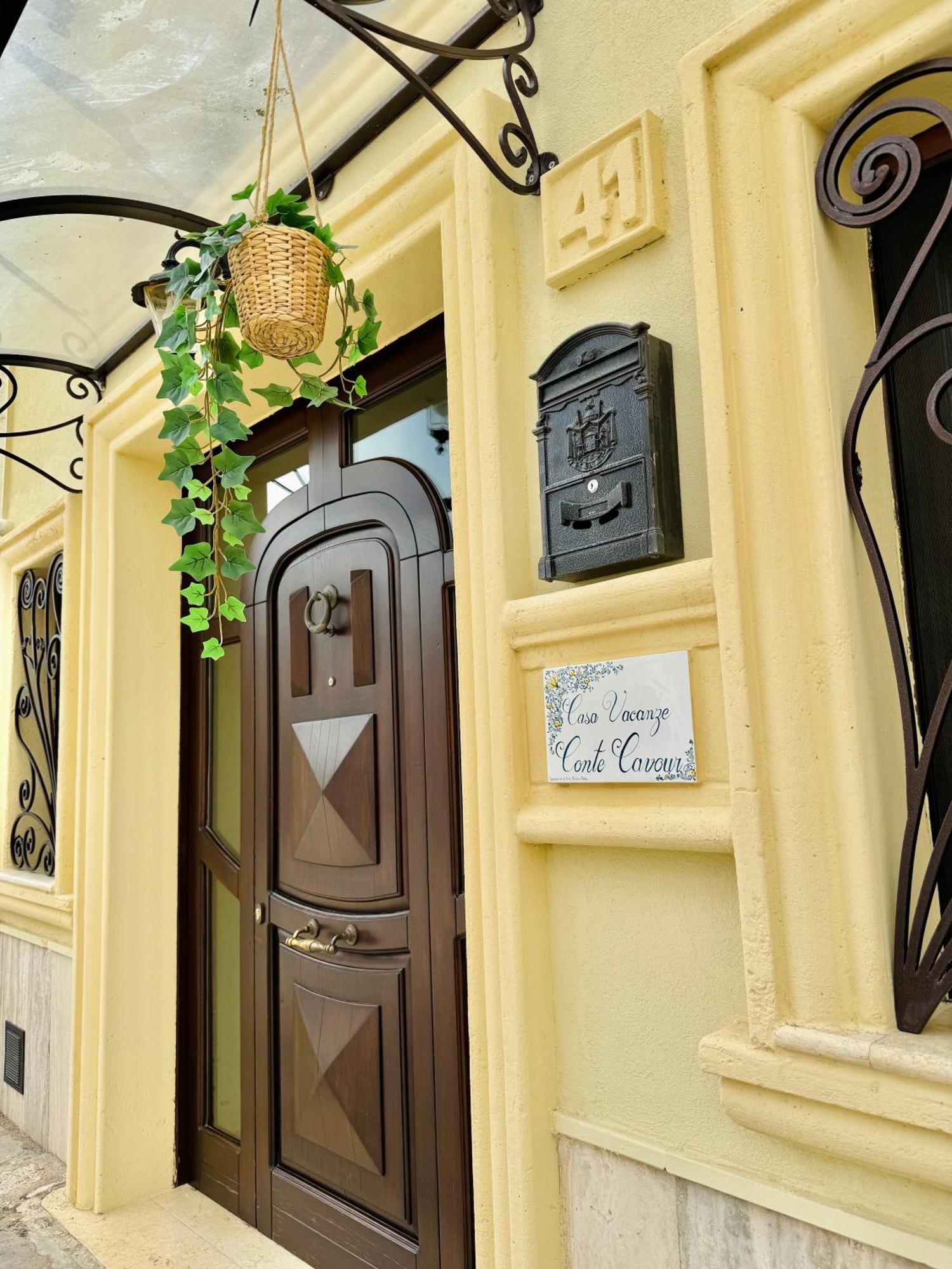 Conte Cavour - Holiday home Laterza